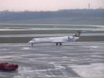 Lufthansa City Line, Bombardier CRJ701ER, D-ACPG am Hamburger Flughafen.